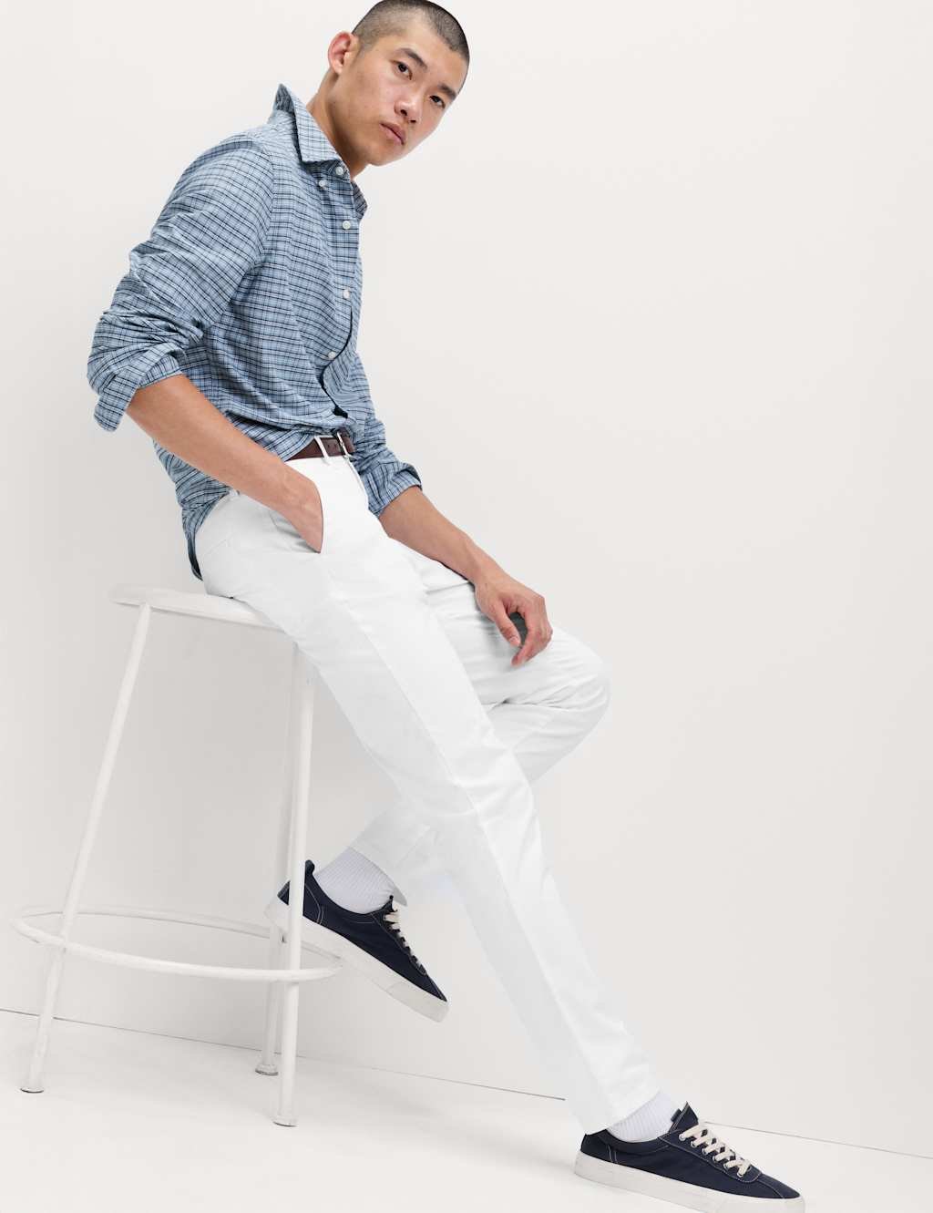 Marks & Spencer M&S Slim Fit Cotton Rich Stretch Chinos White - 4