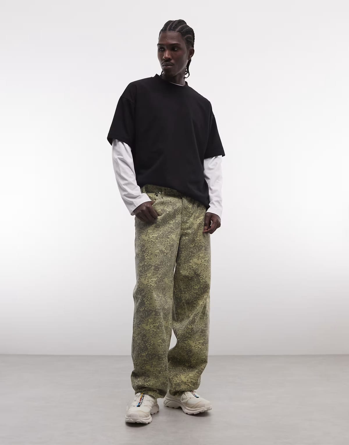 ASOS HUF cromer straight leg camo print trousers in green - 1