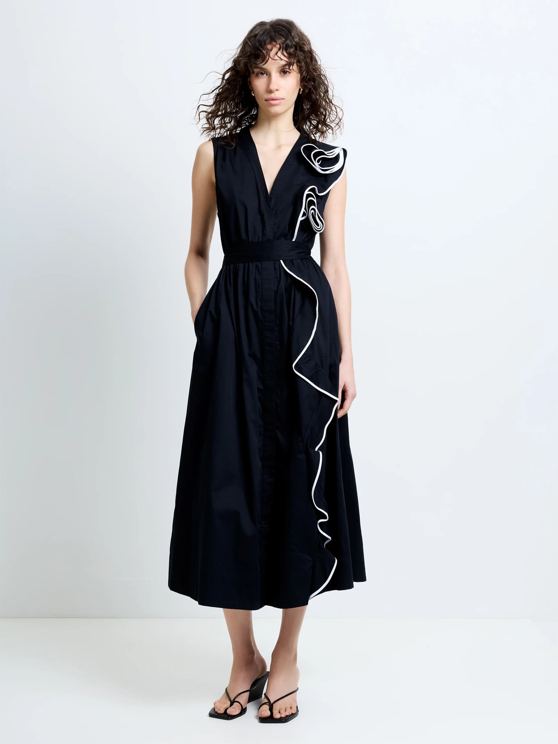 French Connection Alexis Poplin Sleeveless Corsage Dress Black/Linen White