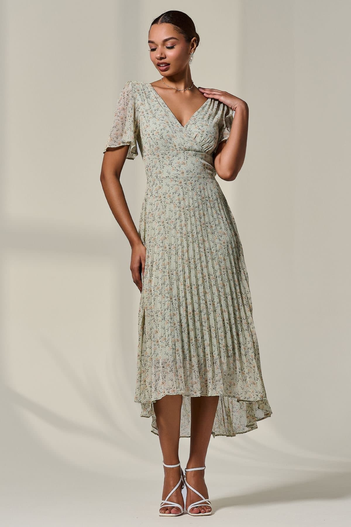 Jolie Moi Jolie Moi Women's Floral Pleated Dip Hem Maxi Dress in Green