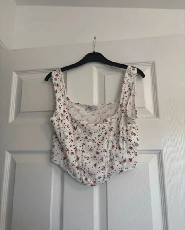 Bershka Bershka floral crop top