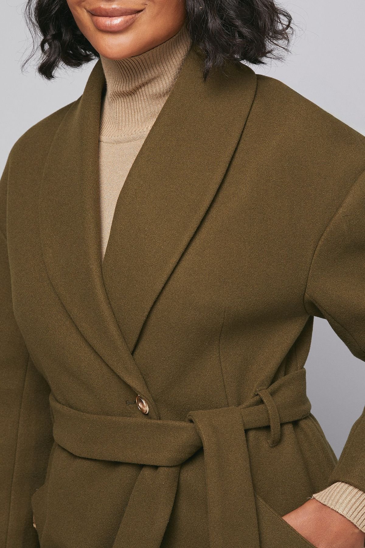 Wallis Wallis Women's Belted Shawl Collar Coat in Olive - 4