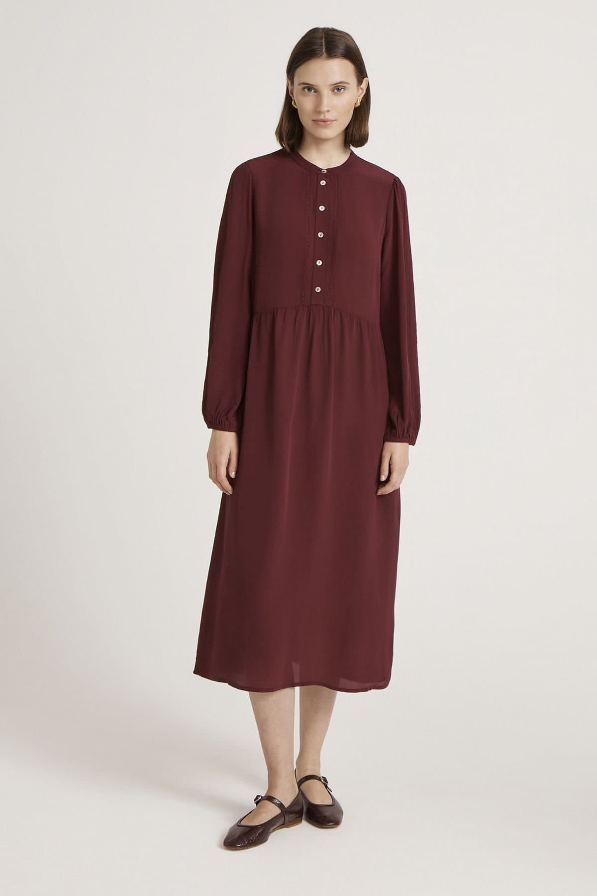Finery London Finery London Women's Jasmine Lace Trim Crepe Midi Dress in Aubergine