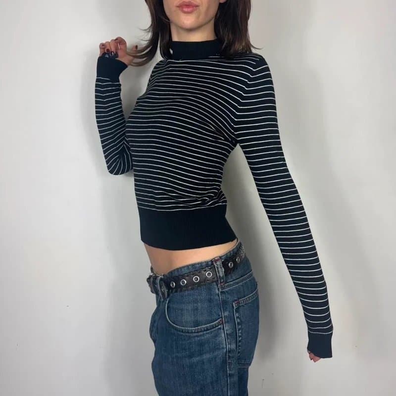 New Look Black and white striped long sleeve top with mock neck #striped #mockneck