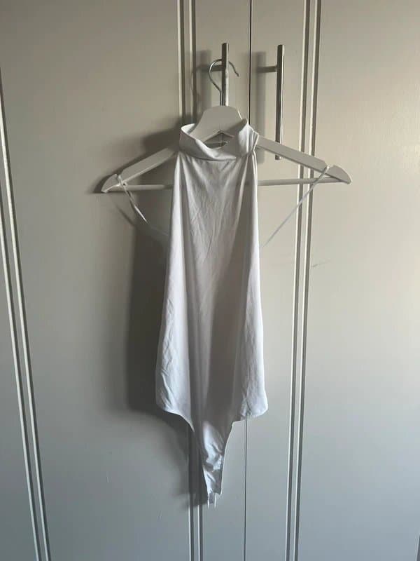 Zara Zara slinky white halter neck backless bodysuit