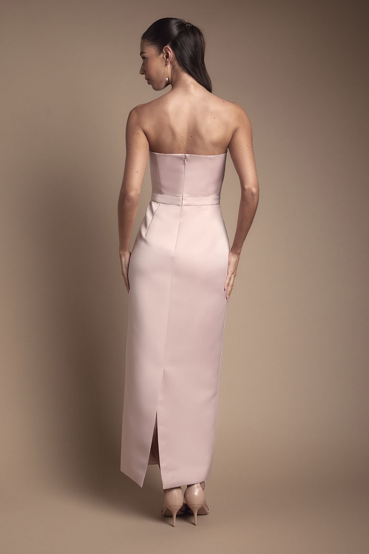 Coast Coast Women's Bandeau Bridesmaid Maxi Dress With Statement Bow in Blush - 3