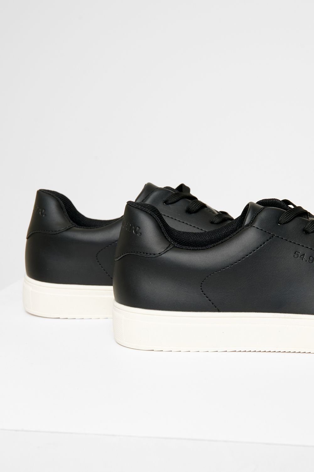 Threadbare Threadbare Men's Lace-Up Faux Leather Court Trainers in Black - 4