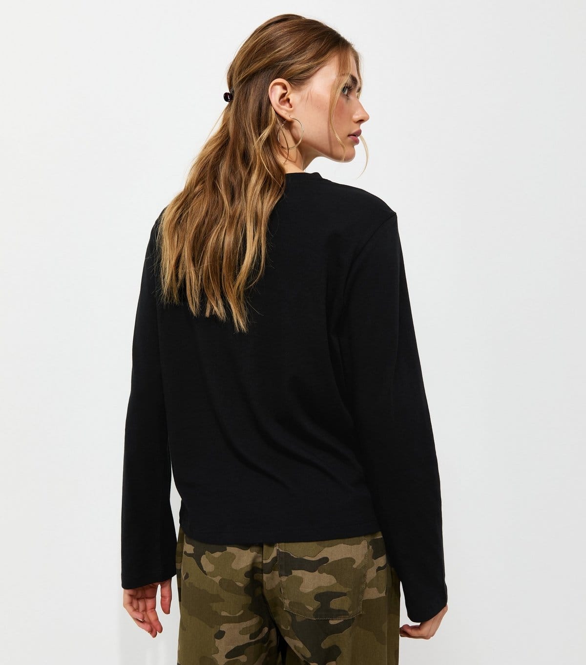 New Look Women's Black Cotton Relaxed Crew Neck Long Sleeve Top New Look - 4