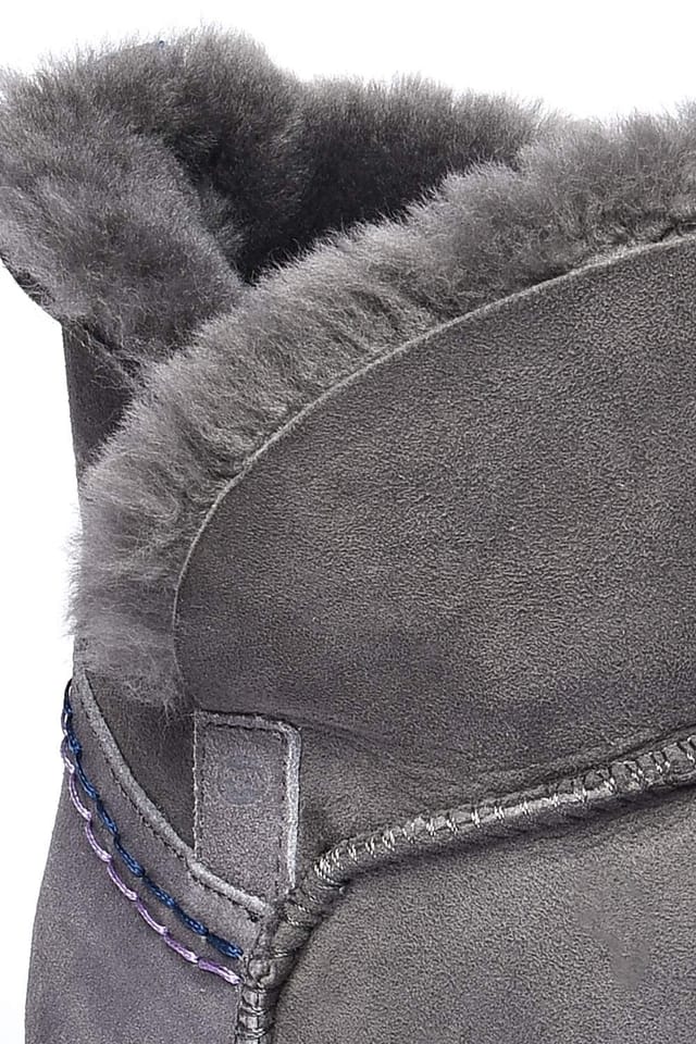 Moshulu Moshulu Women's 'Wattle 2' Sheepskin Bootie Slipper in Grey - 2