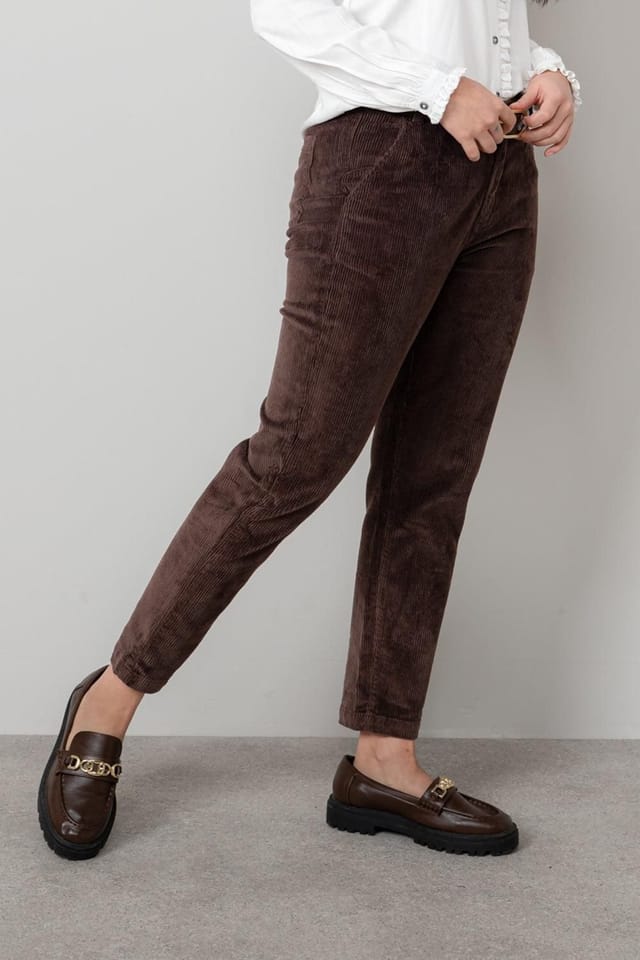 Lily & Me Lily & Me Women's Brookend Stretch Jumbo Cord Tapered Leg Trousers in Chocolate - 2