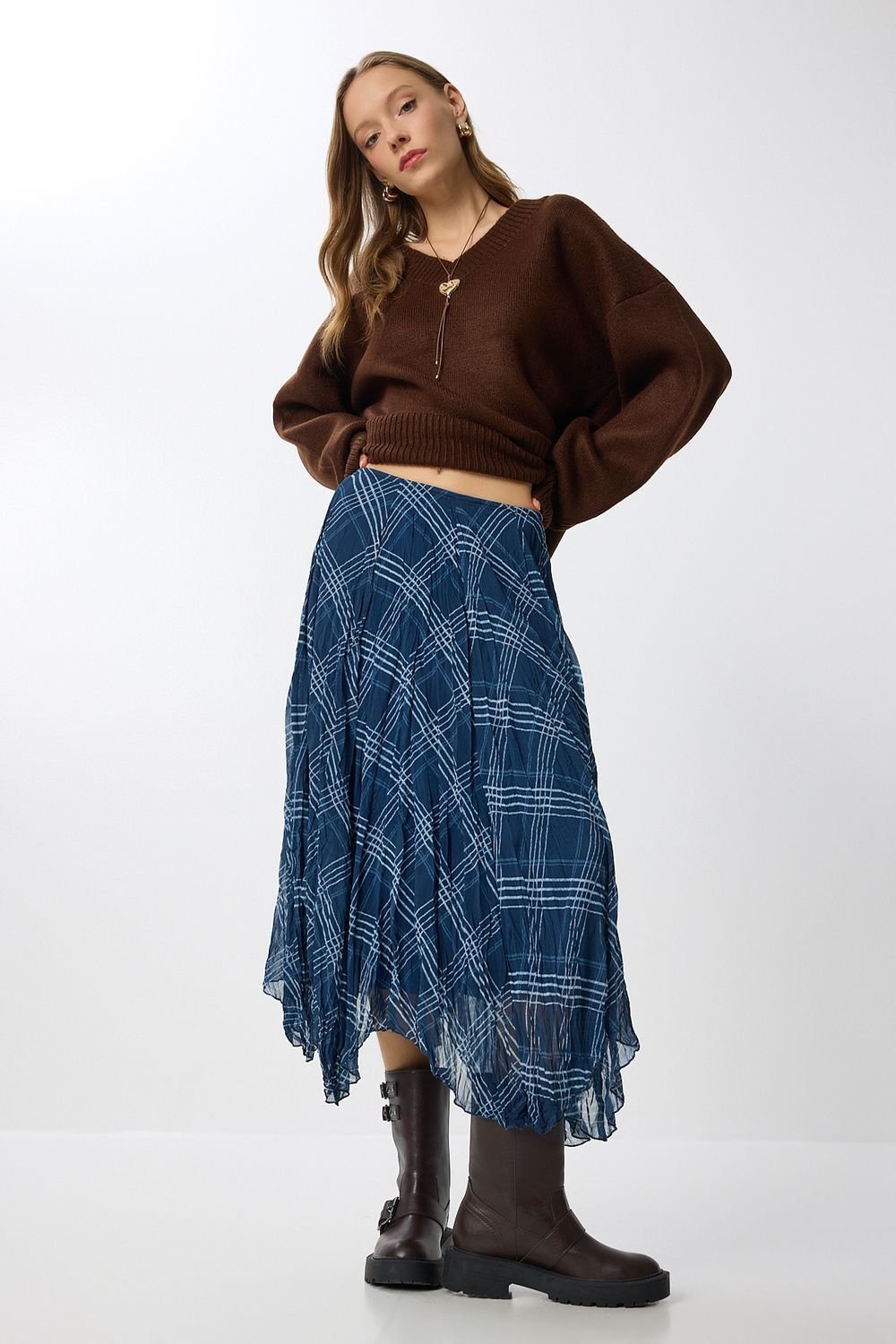 Happiness Istanbul Happiness Istanbul Women's High Waist Asymmetric Midi Skirt with Zipper in Navy - 4