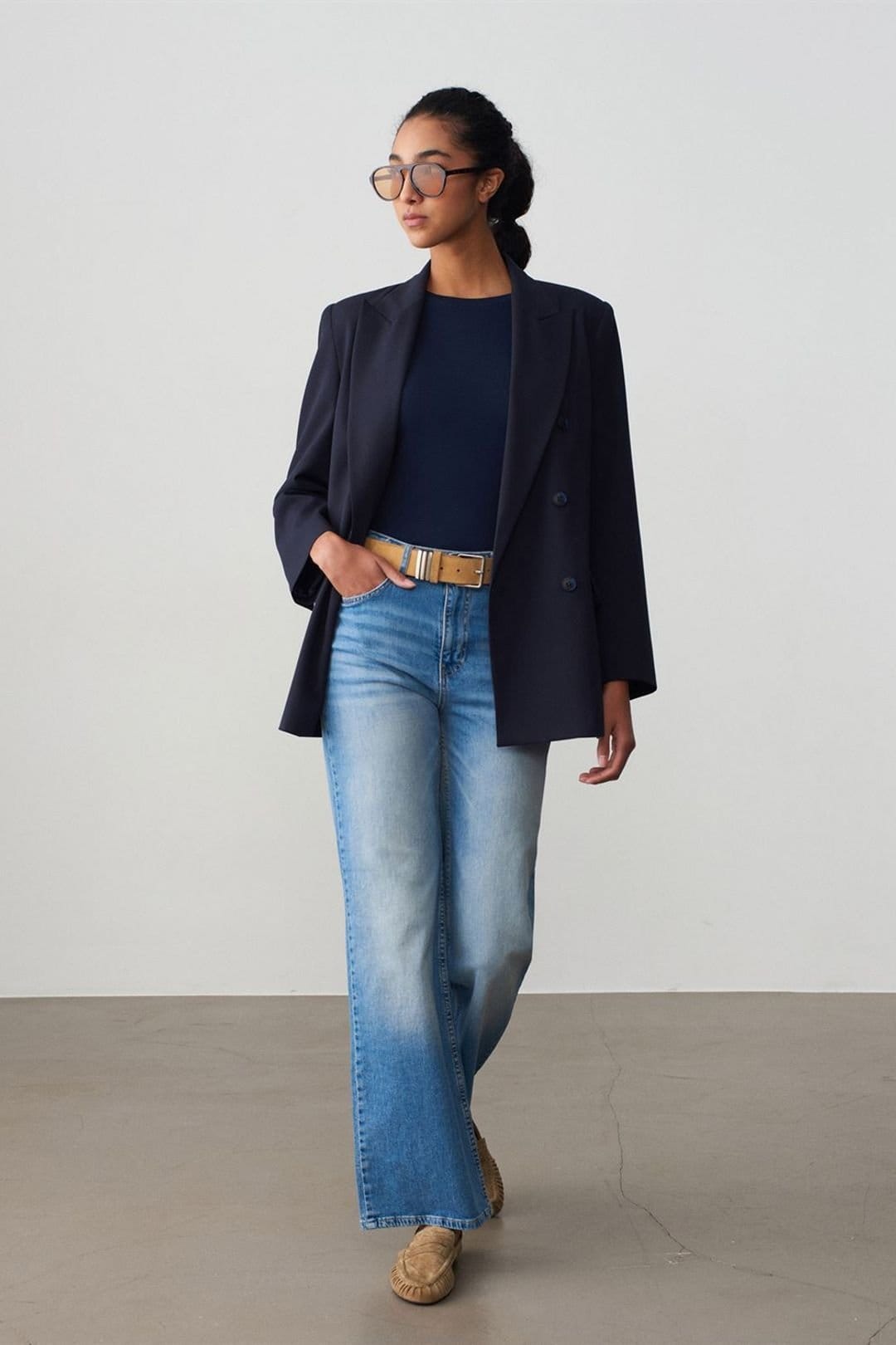 Dilvin Dilvin Women's High-Waist Wide-Leg Jeans in Mid Blue - 4