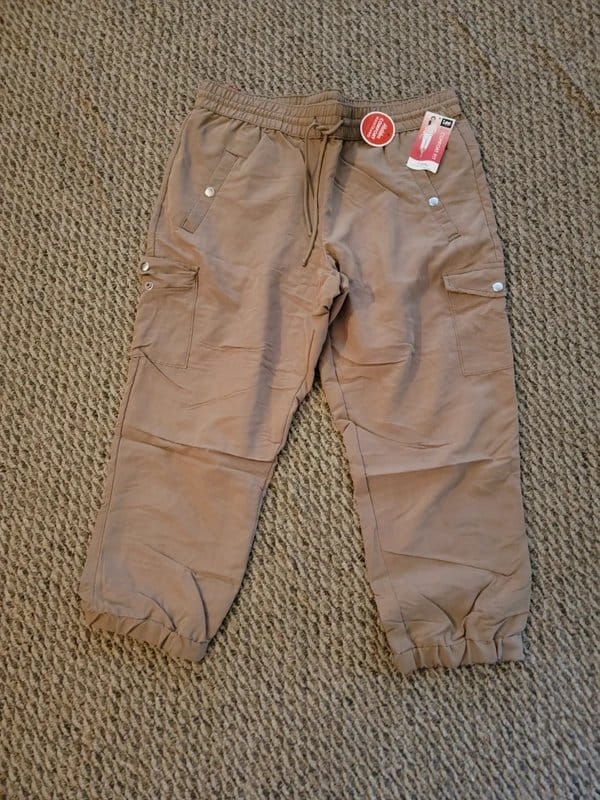 Lee Brown Capris - Brand New