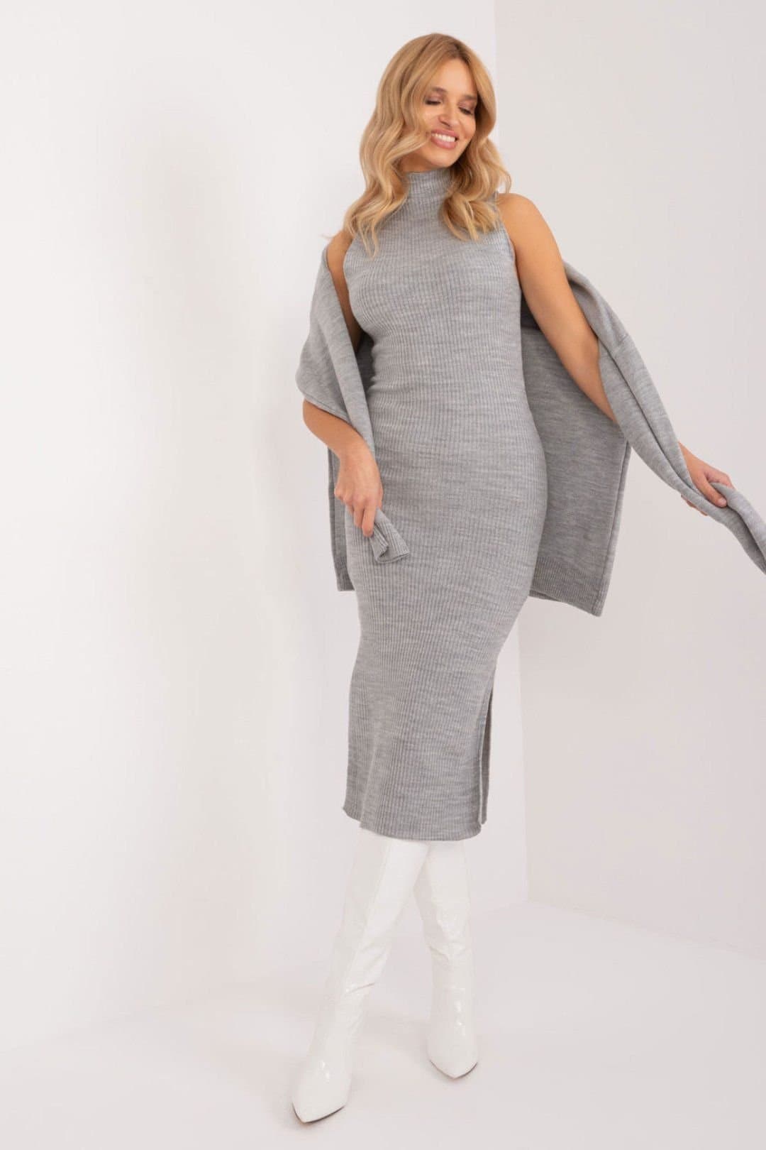 Love Lace Love Lace Women's Heart Neck Ribbed Turtleneck Dress Sweater Set in Grey