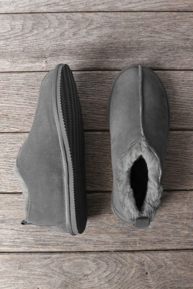 WoolOvers WoolOvers Men's Mens Suede & Sheepskin Short Boot in Grey - 2