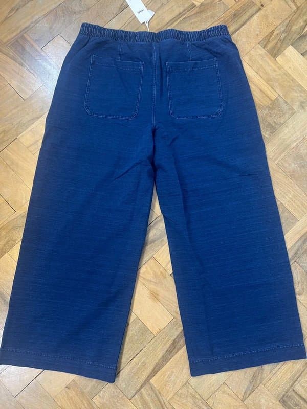 Marks & Spencer BNWT M&S wide leg trousers navy size 18 short