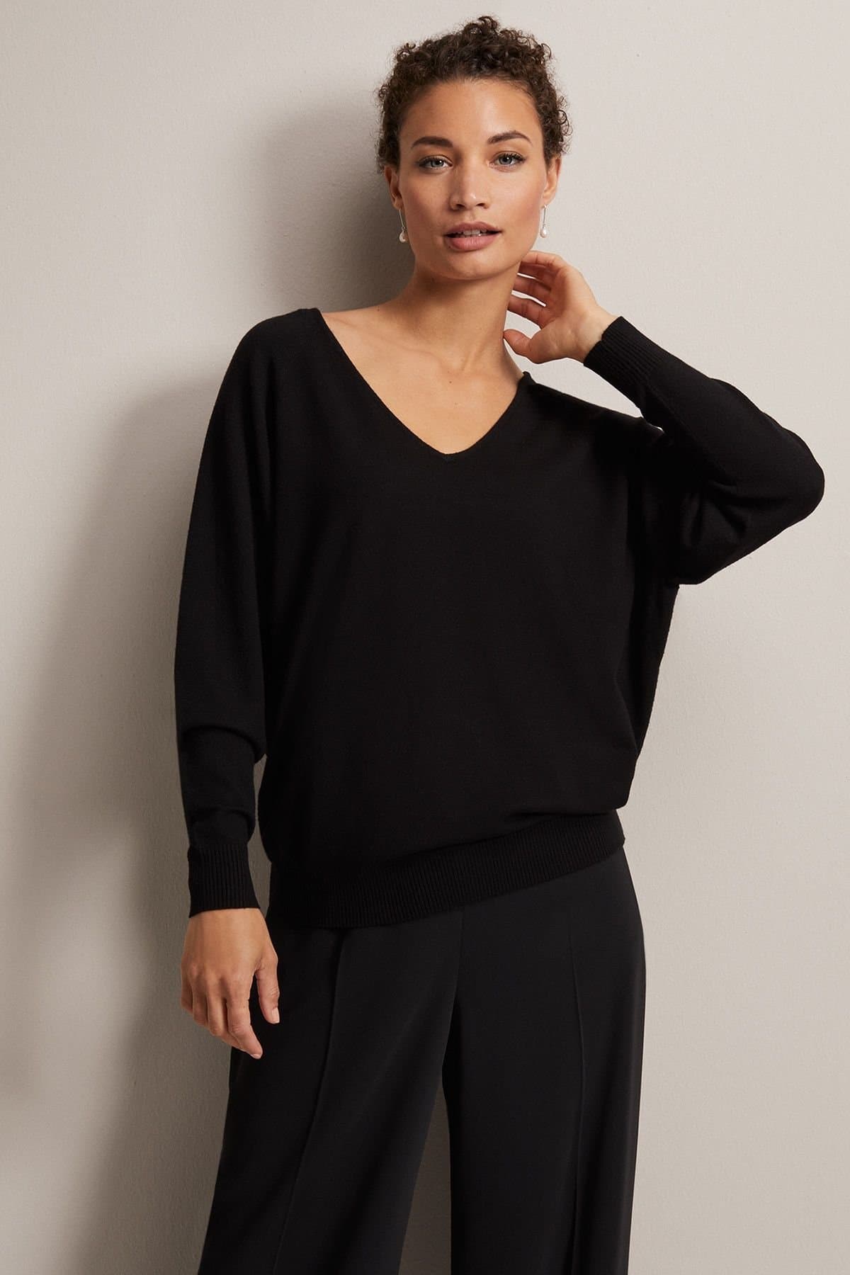 Phase Eight Phase Eight Black Fine Knit V Neck Jumper