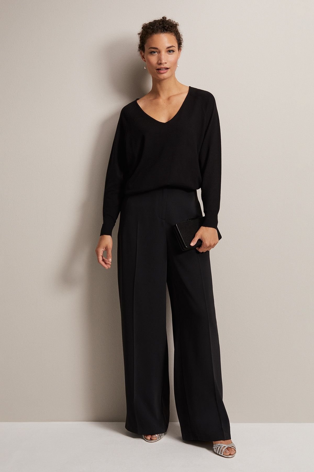 Phase Eight Phase Eight Women's Senita Fine Knit V Neck Jumper in Black - 3