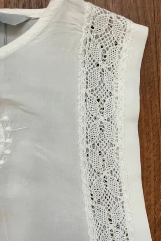 H&M H and m embroidered boho crochet top immaculate