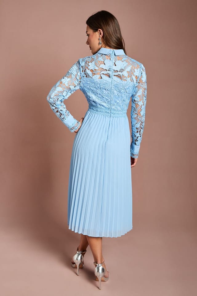 Coast Coast Women's Long Sleeve Lace & Pleated Midi Shirt Dress in Light Blue - 3