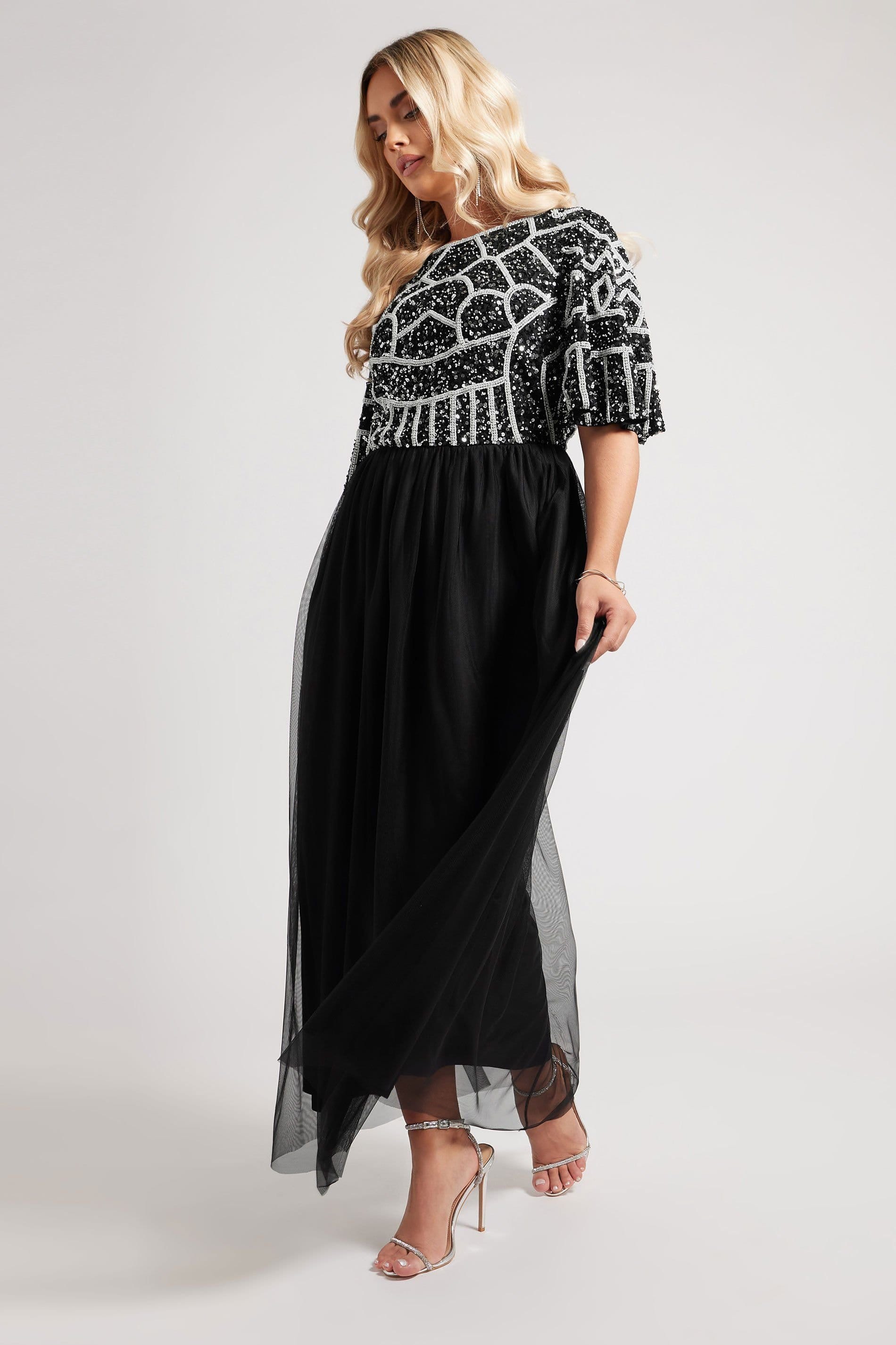 Yours Yours Women's Abstract Sequin Embellished Maxi Dress in Black - 4