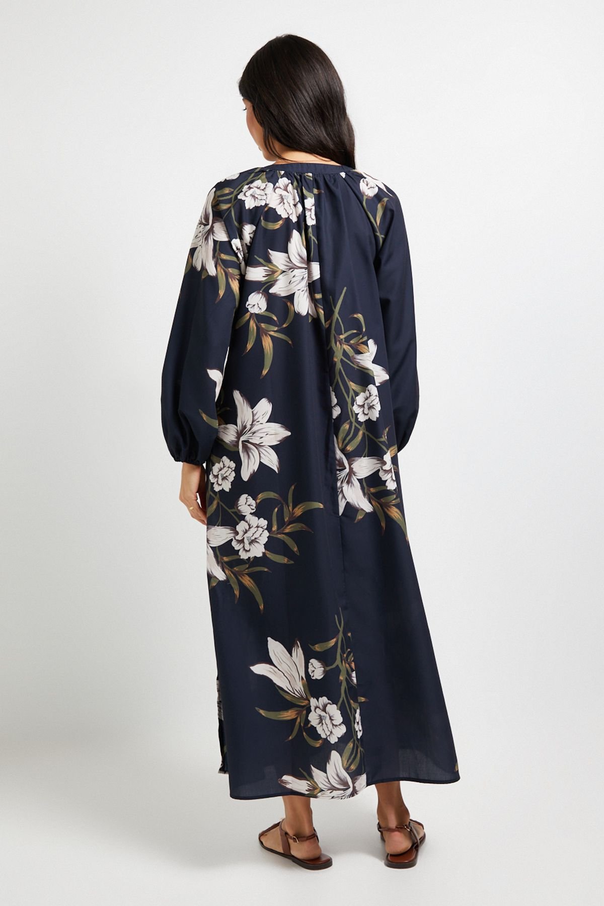 Wallis Wallis Women's Floral Collarless Midaxi Dress in Navy - 3