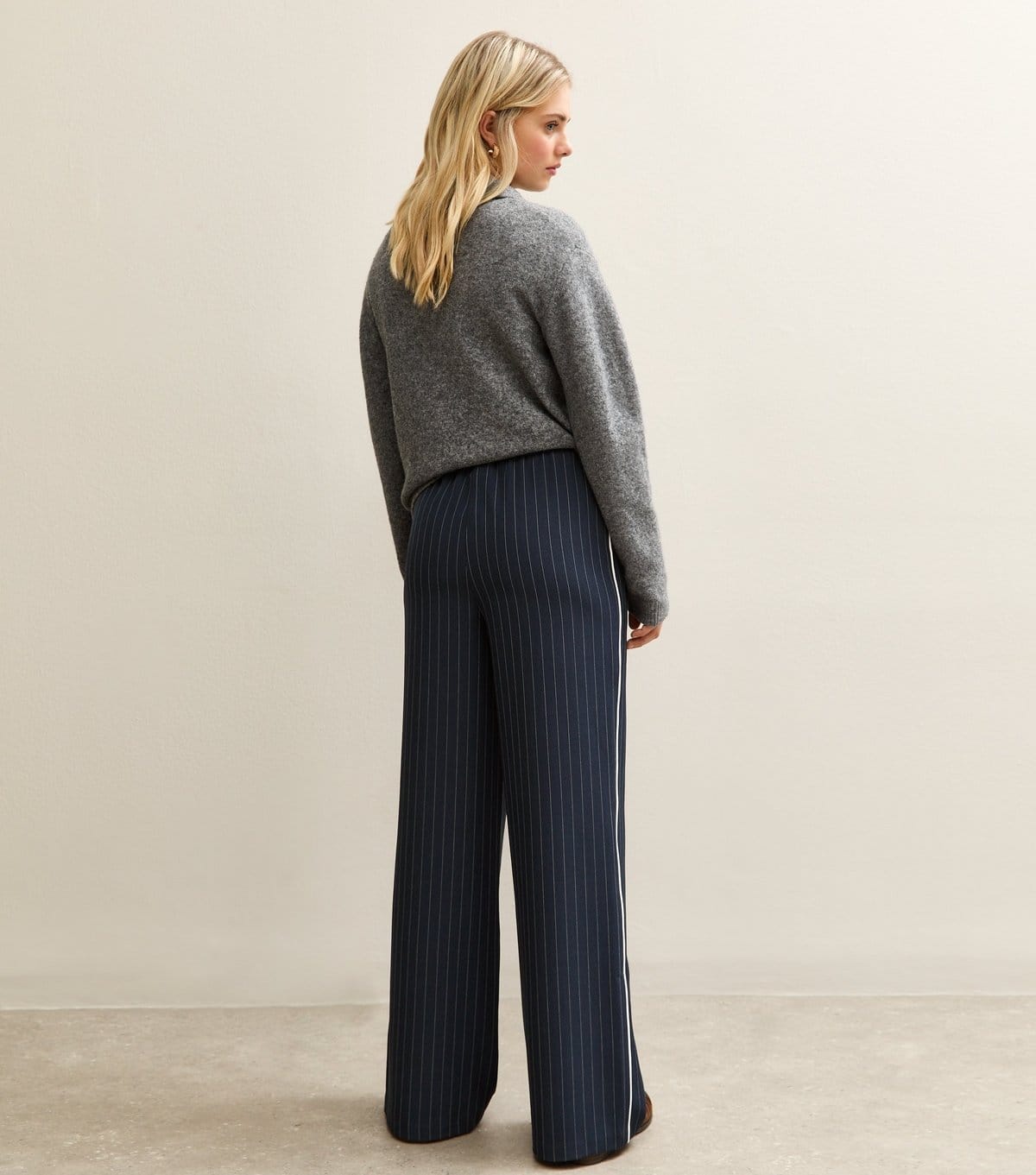 New Look Women's Blue Pinstripe Side Stripe Wide Leg Trousers New Look - 4