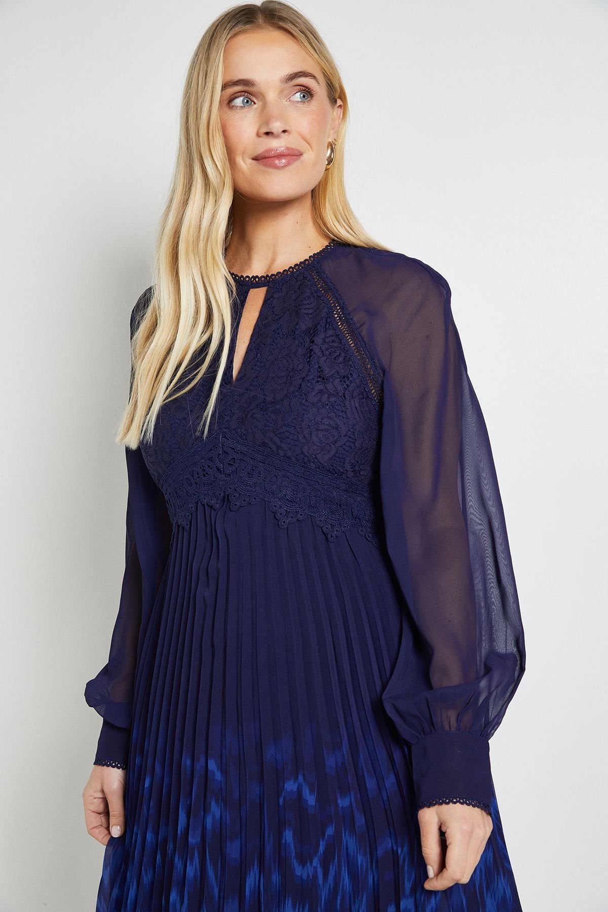 Wallis Wallis Women's Petite Occasion Lace Insert Pleated Midi Dress in Navy - 4