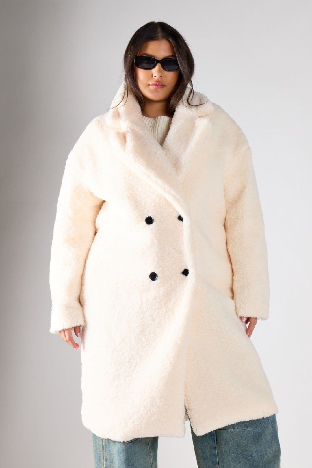 Shnoo Shnoo Women's Double-Breasted Teddy Coat in Cream - 4