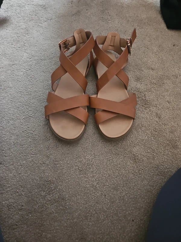 New Look New look tan flat sandals size 6