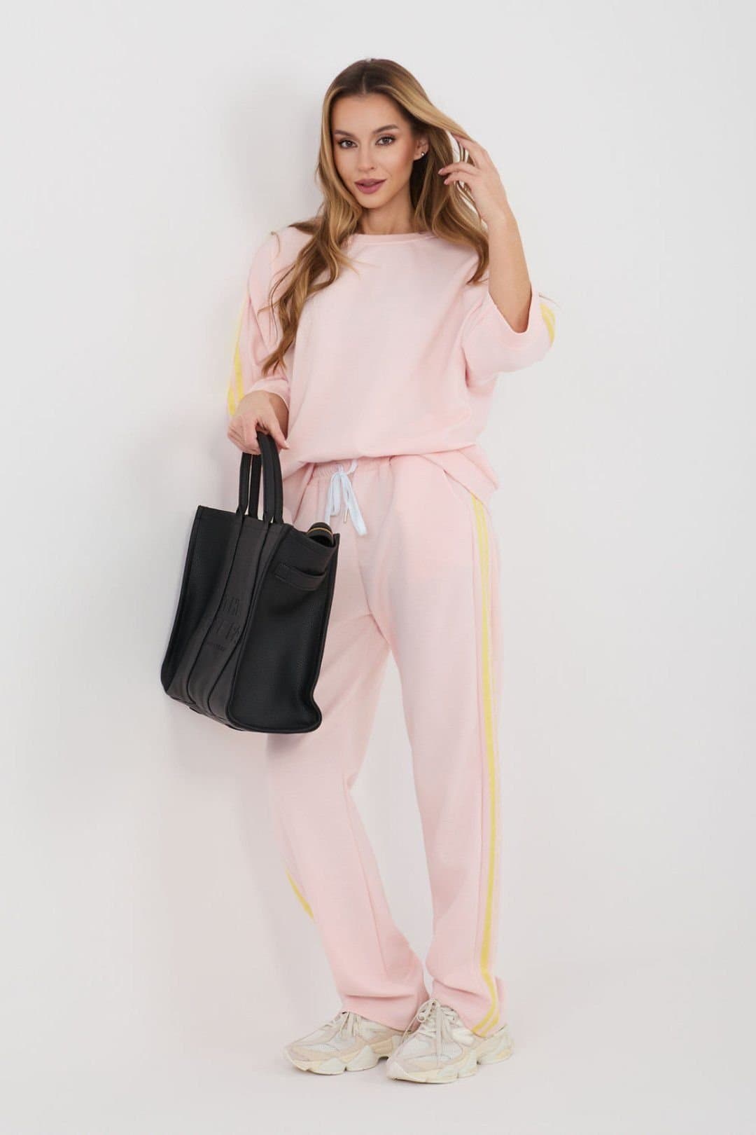 Love Lace Love Lace Women's Stripe Soft Touch Crew Neck & Straight Leg Pants Set in Pink