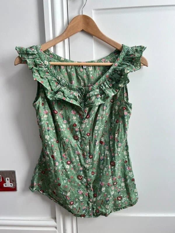 New Look Vintage New Look Y2K Beaded Floral Top | Size 10