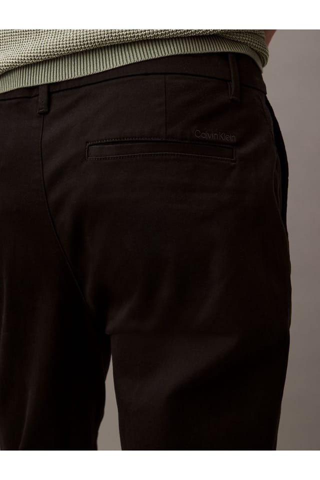 Calvin Klein Calvin Klein Men's Slim Cotton Stretch Chino Trouser Black in Grey - 3