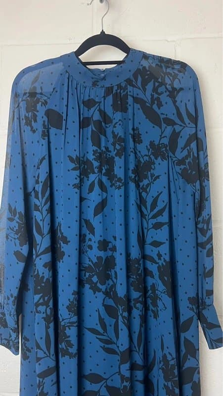 H&M h&m blue and black floral dress midi
