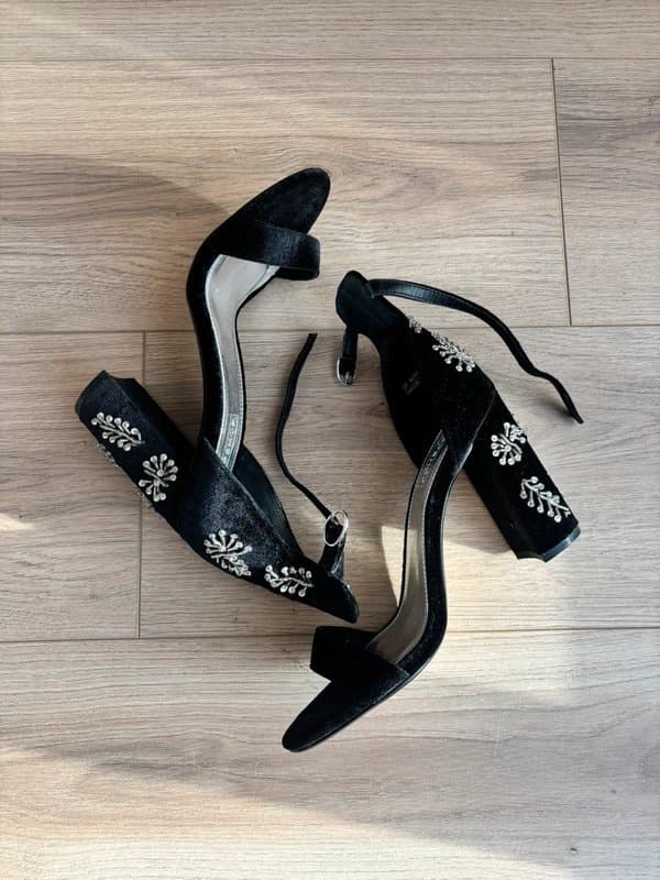 Topshop Topshop Beaded Block Heels - Black - Size 5