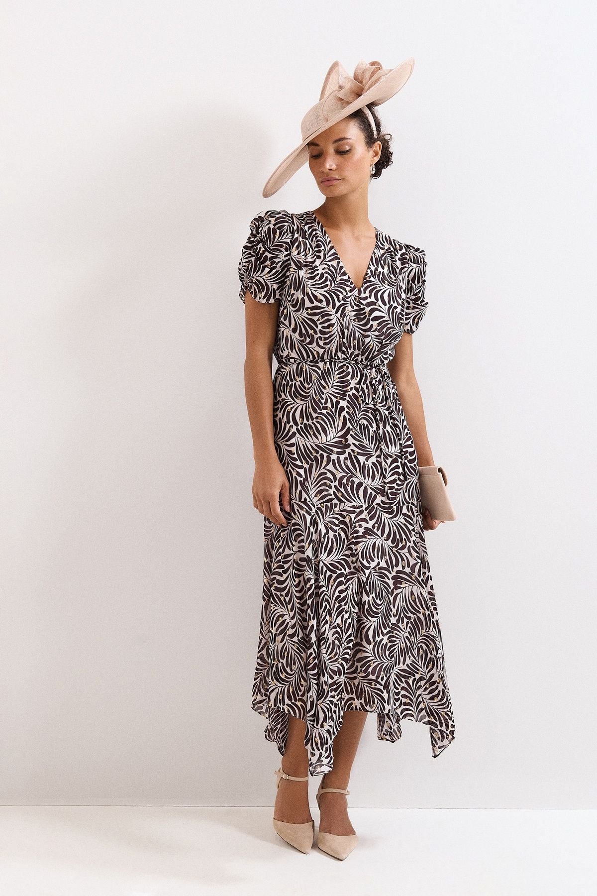 Phase Eight Phase Eight Women's Verity Shimmer Dress in Light Beige - 3