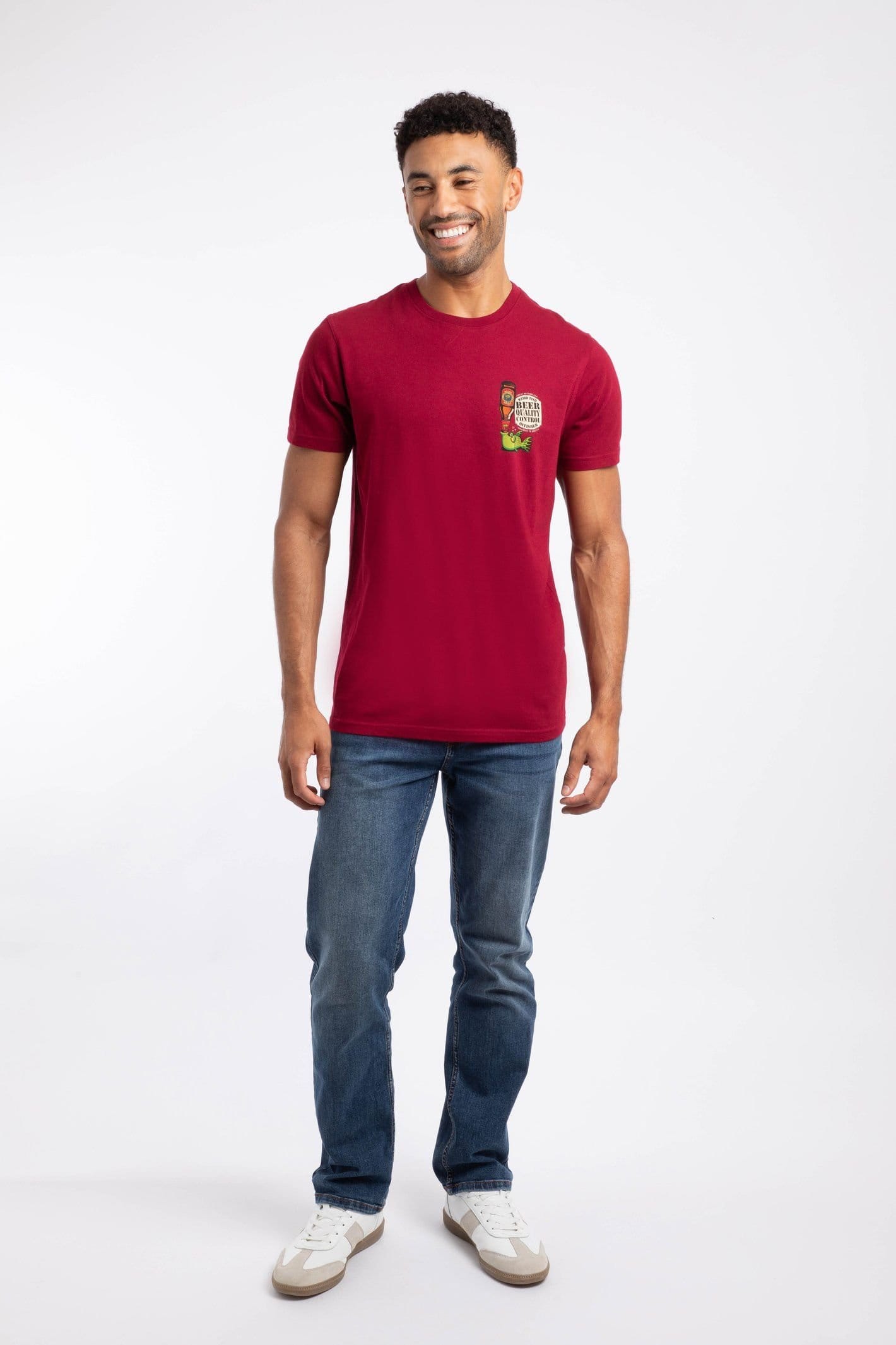 Weird Fish Weird Fish Men's Beer Offisher Artist T-Shirt in Red - 4