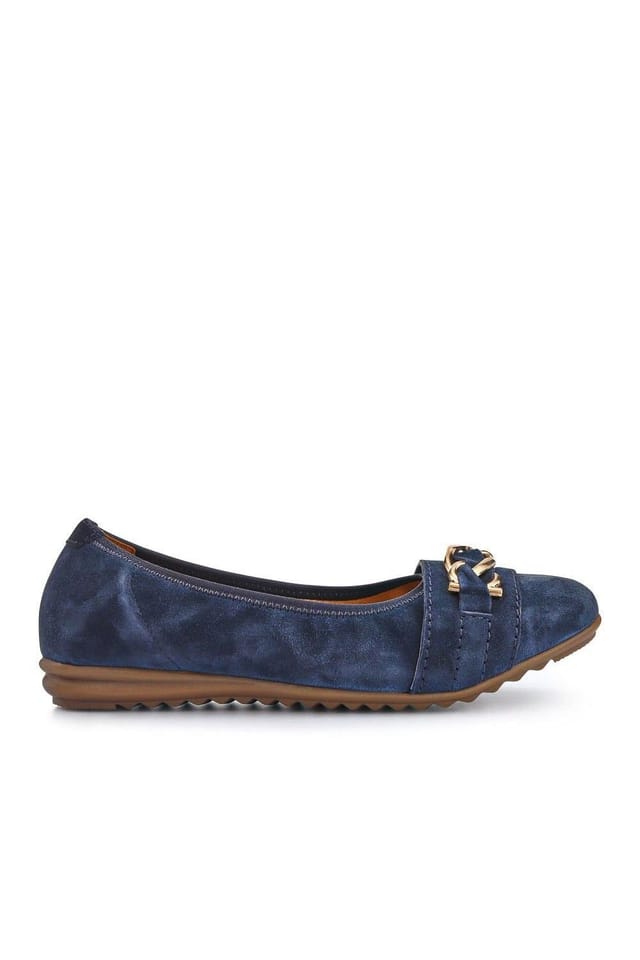 Jones Bootmaker Jones Bootmaker Women's Yvette Leather Wide-Fit Ballet Pumps in Navy - 2