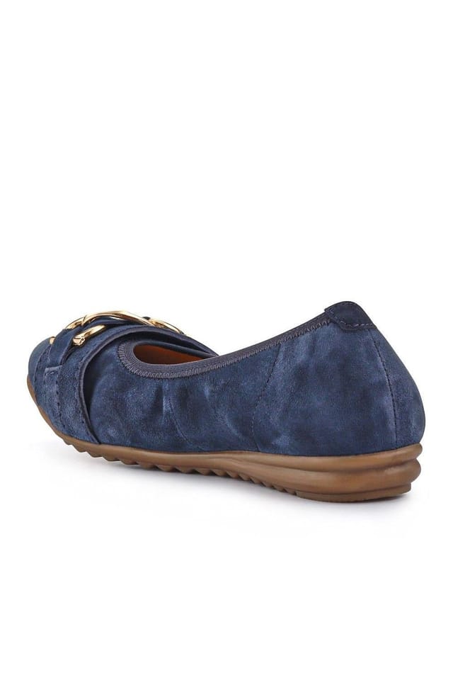 Jones Bootmaker Jones Bootmaker Women's Yvette Leather Wide-Fit Ballet Pumps in Navy - 3