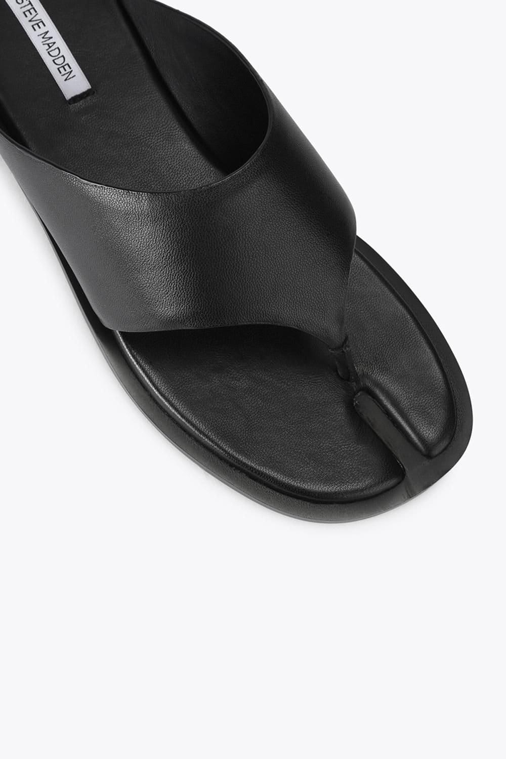Steve Madden STEVE MADDEN Women's 'Illia Black' Leather Sandals in Black - 4
