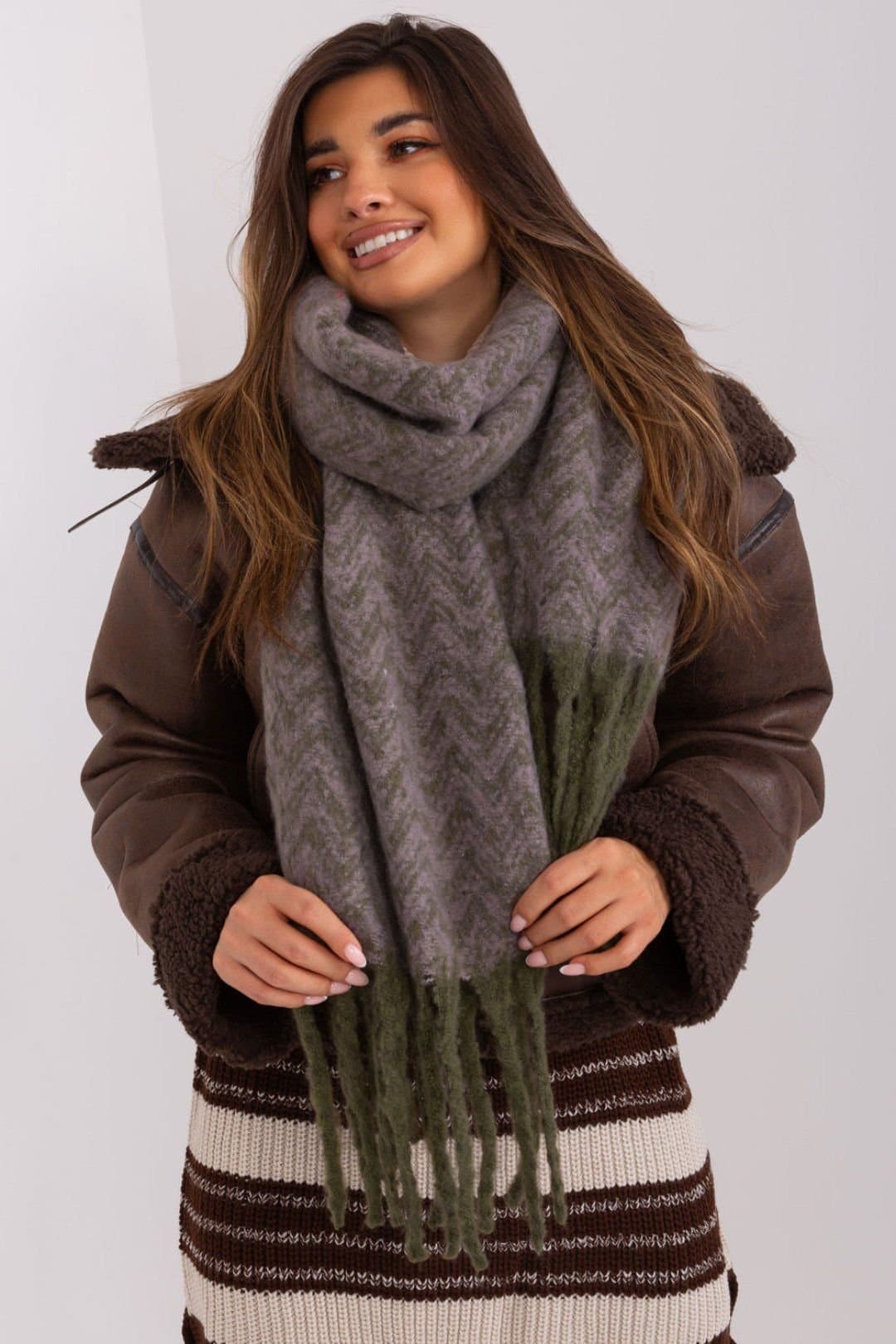 Love Lace Love Lace Women's Long Geometric Pattern Polyester Scarf with Tassels Extra Warm in Green