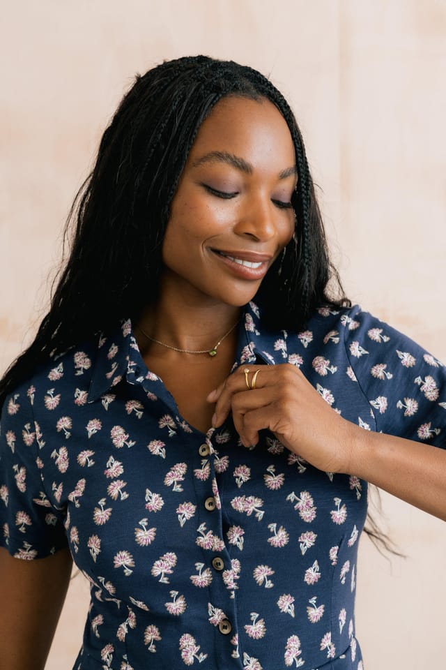 Lily & Me Lily & Me Women's Elmore Printed Jersey Shirt Dress in Navy - 3