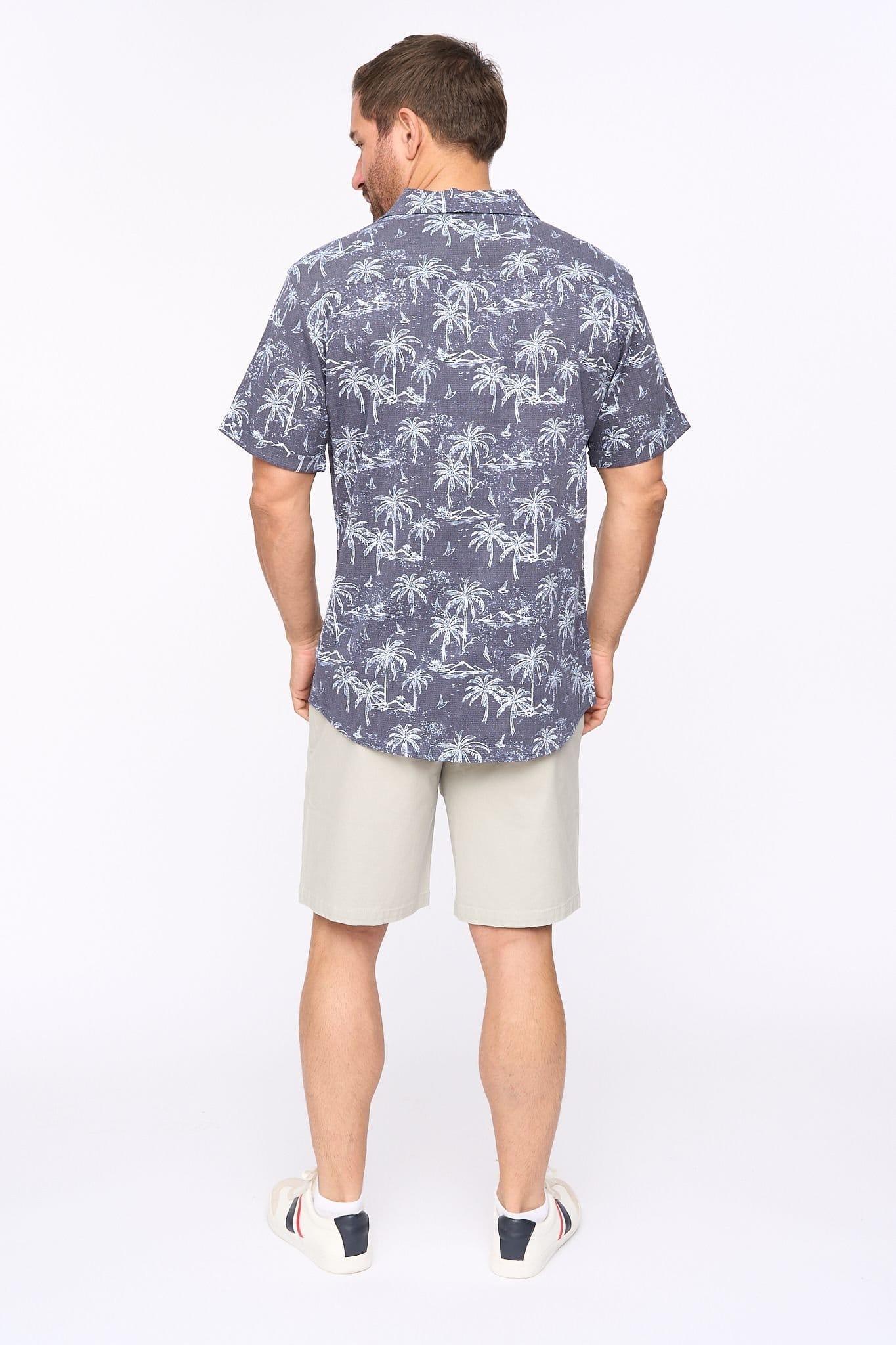 Bewley&Ritch Bewley&Ritch Men's Arecas Palm Print Cuban Collar Relaxed Stretch Shirt in Navy - 4