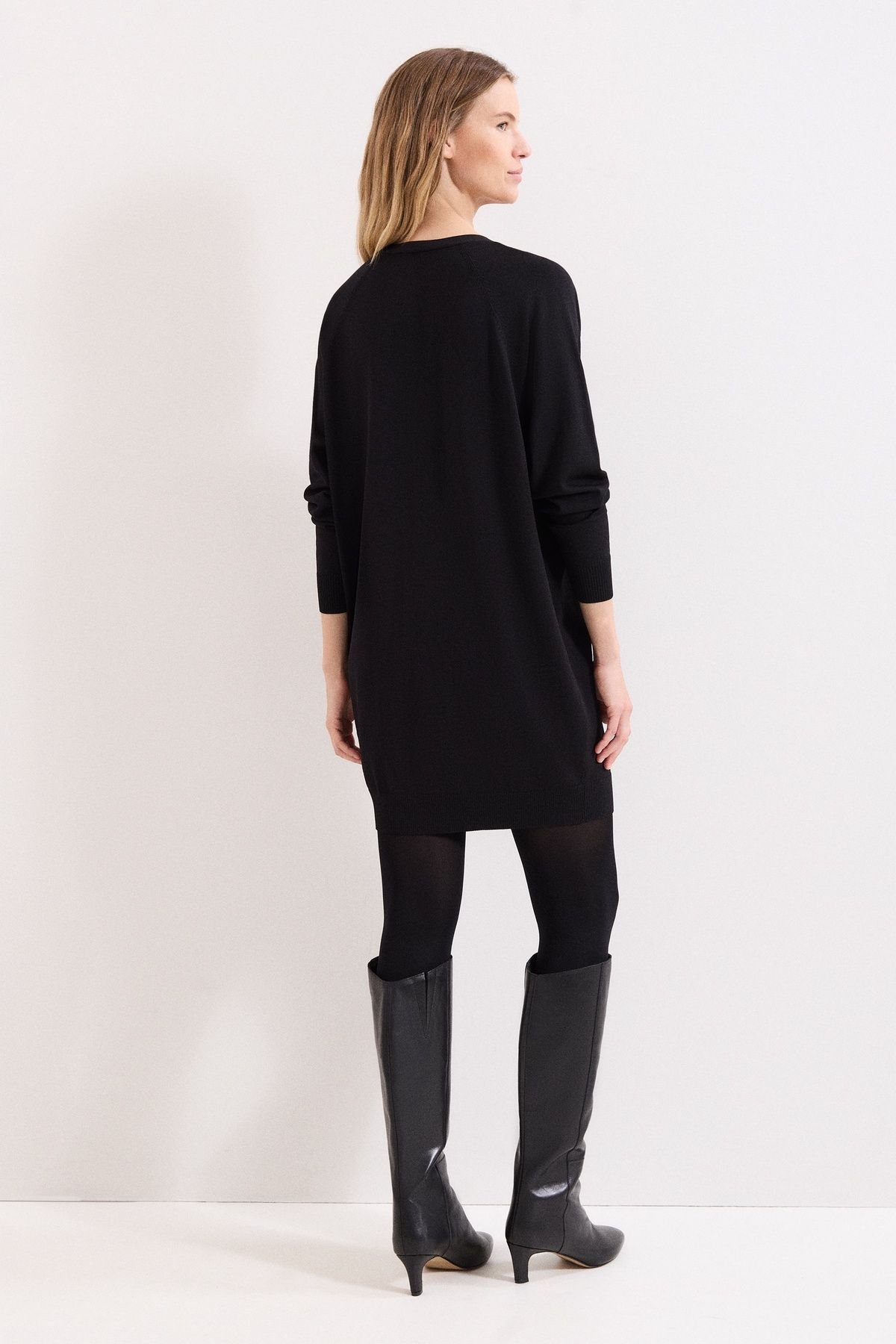 Phase Eight Phase Eight Women's Senita Tunic in Black - 4