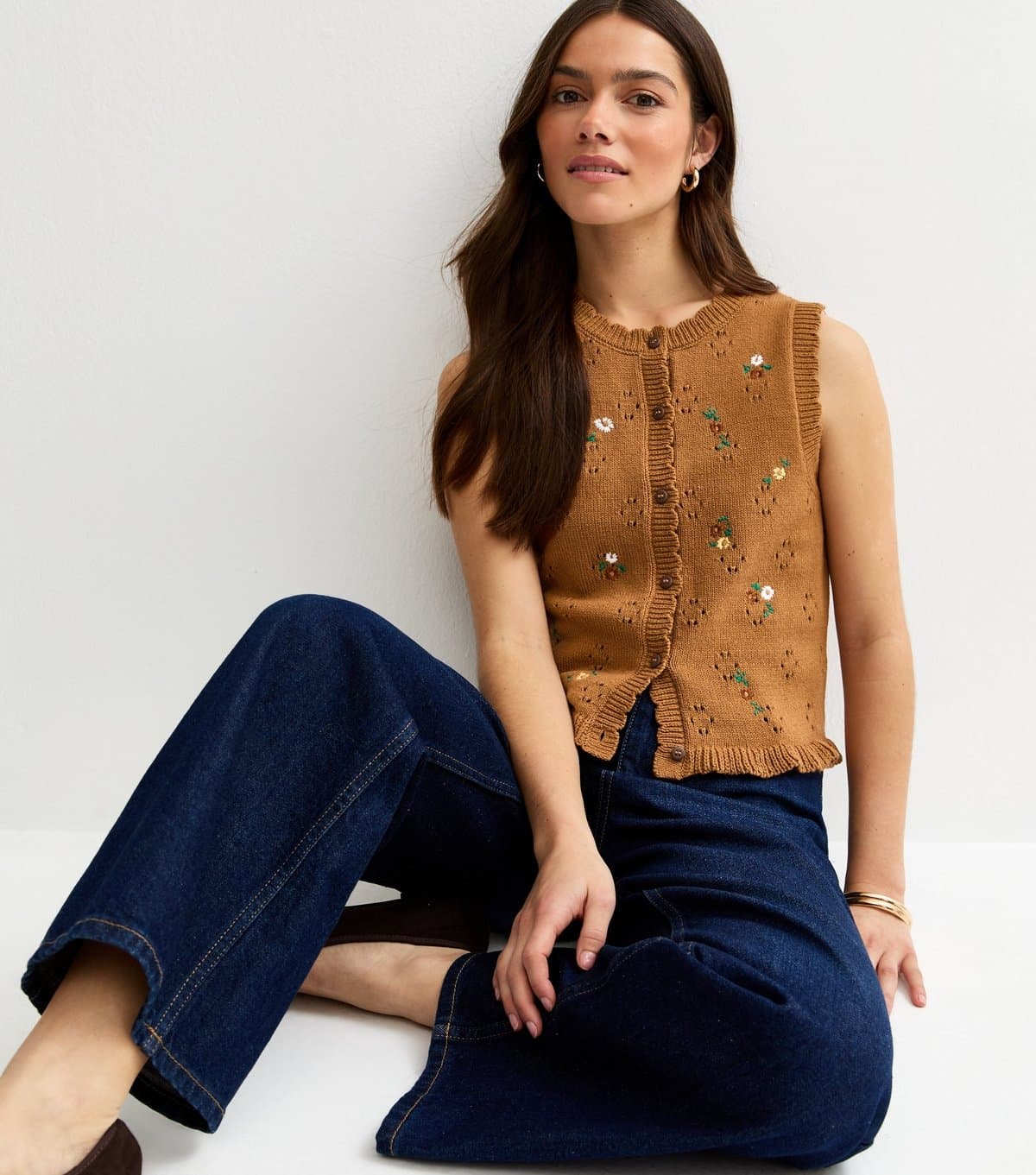 New Look Women's Petite Brown Cotton Rich Embroidered Scalloped Trim Waistcoat New Look