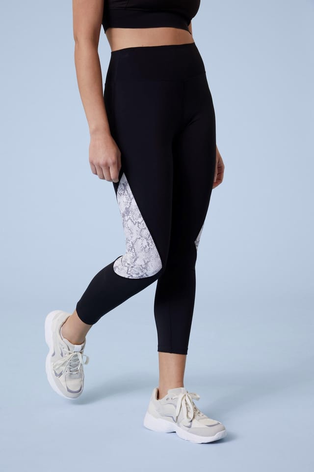 Active People Active People Women's 'Venture' Lightweight Quick Dry Moisture Wicking 7/8 Length Leggings in Black - 3