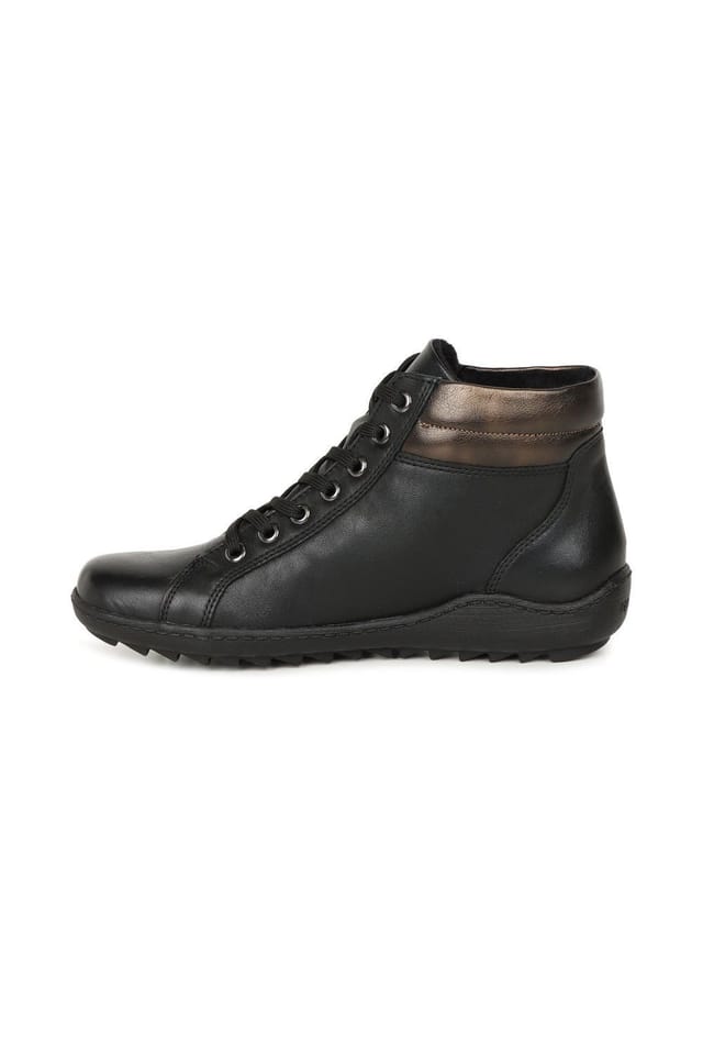 Remonte Remonte Women's 'Duece' Ankle Boots in Black - 2