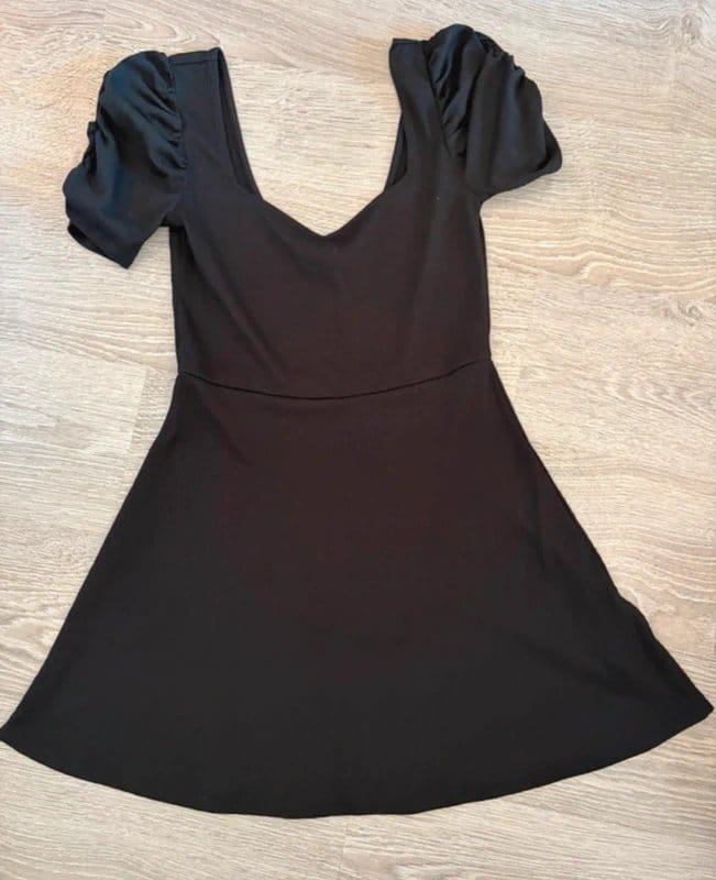 H&M Black Puff Sleeve Mini Dress Size Medium
