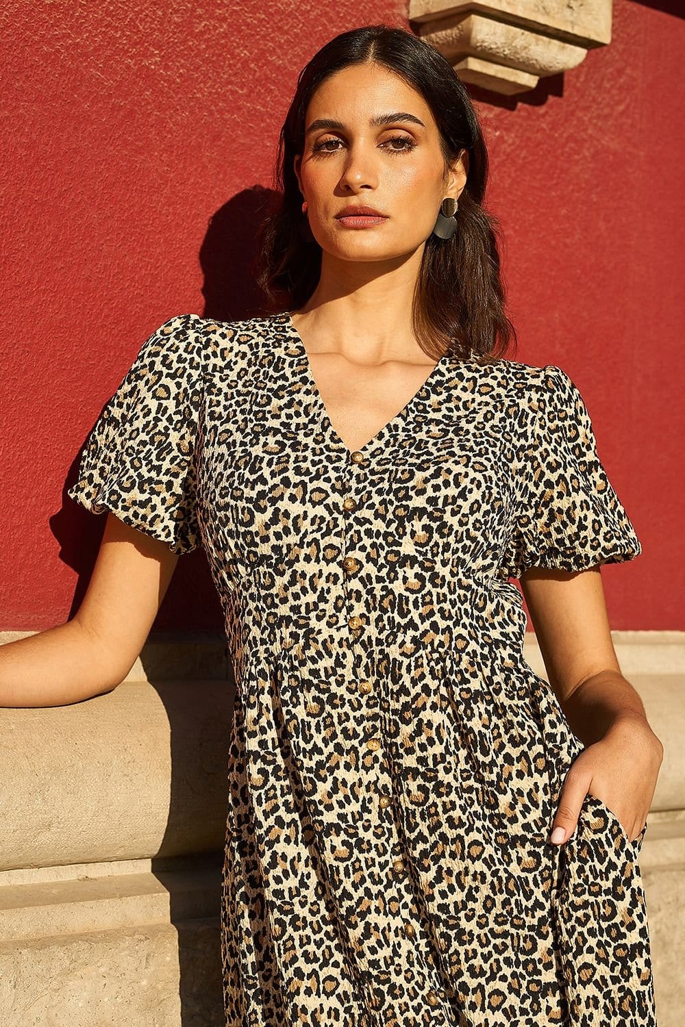 Yumi Yumi Women's Brown Leopard Print Pleated Button Through Midi Dress - 4