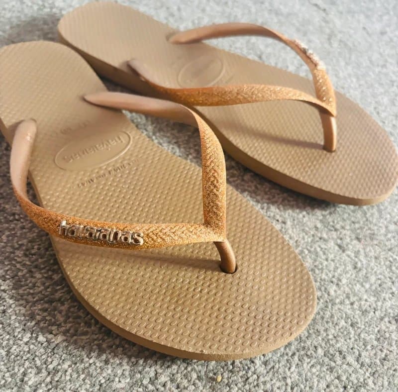 Havaianas Havaianas gold glitter sparkle festival party holiday beach same day post